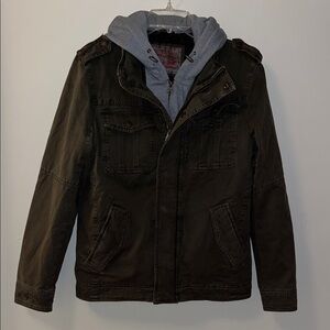 Levi’s Men’s Sherpa Lined Two Pocket Hooded Trucker Jacket